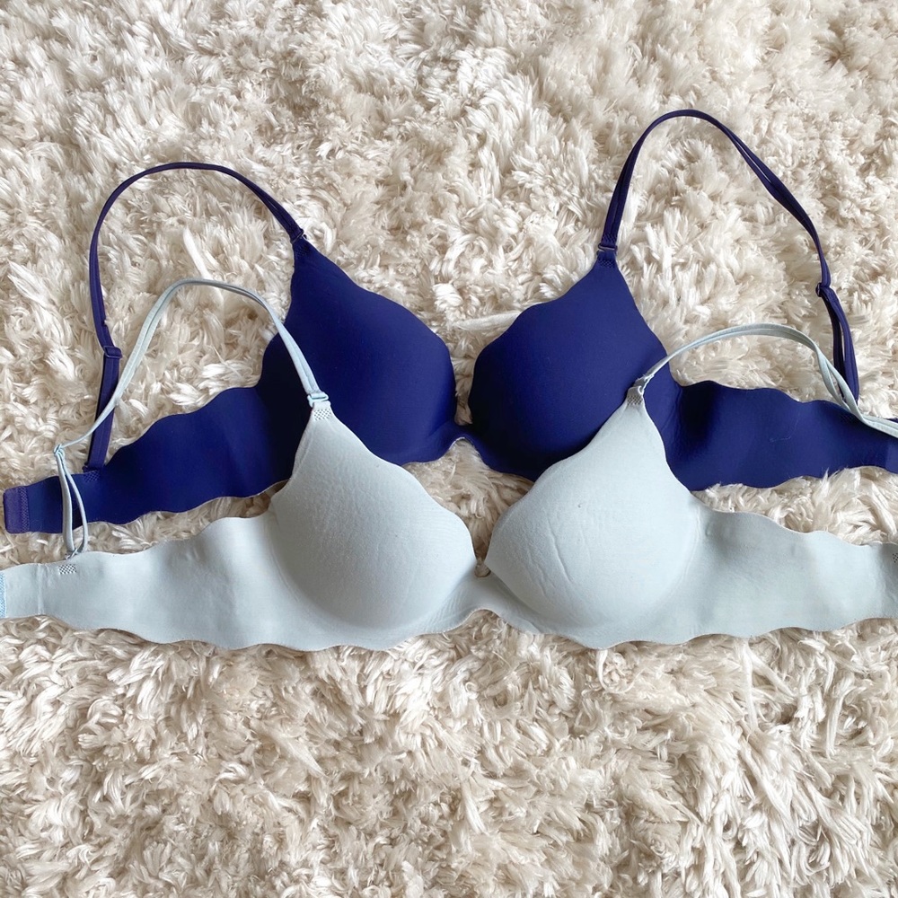 Victoria’s Secret Very Sexy wireless bras 34B